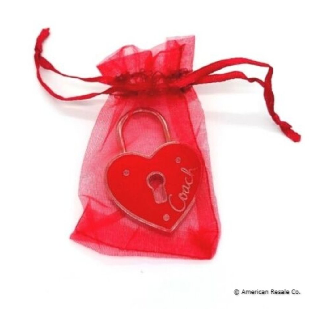 Vintage COACH Red Enamel Heart Lock Love Keychain Purse Fob charm. - Picture 8 of 8